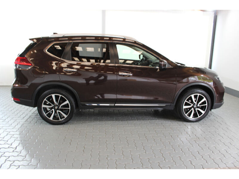 Nissan X-Trail 1.6 DIG-T Tekna 4x2, Leder, Bose