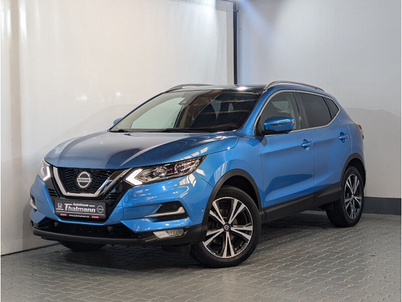 Nissan Qashqai 1.3 DIG-T N-Connecta Panorama-Dach