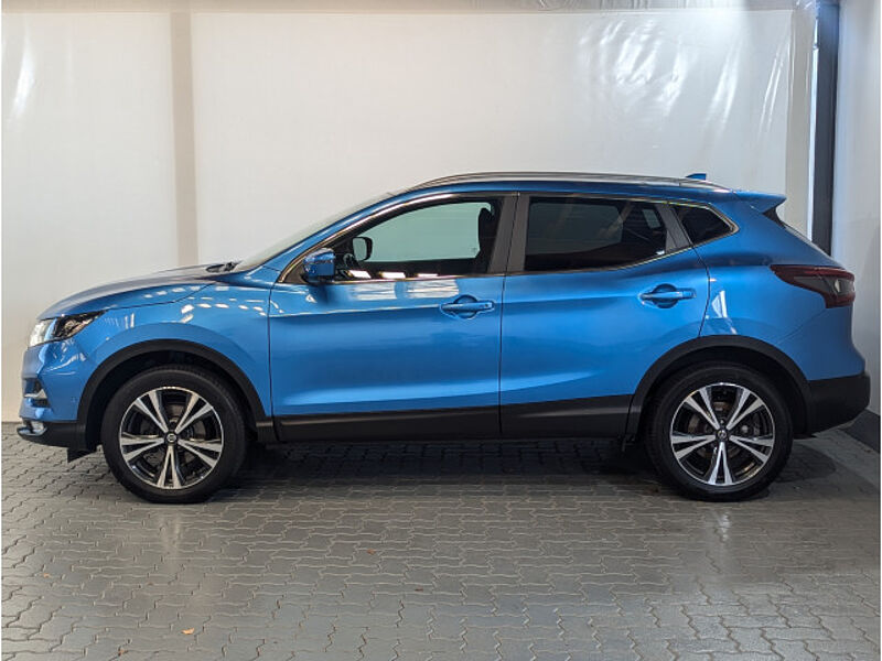 Nissan Qashqai 1.3 DIG-T N-Connecta Panorama-Dach