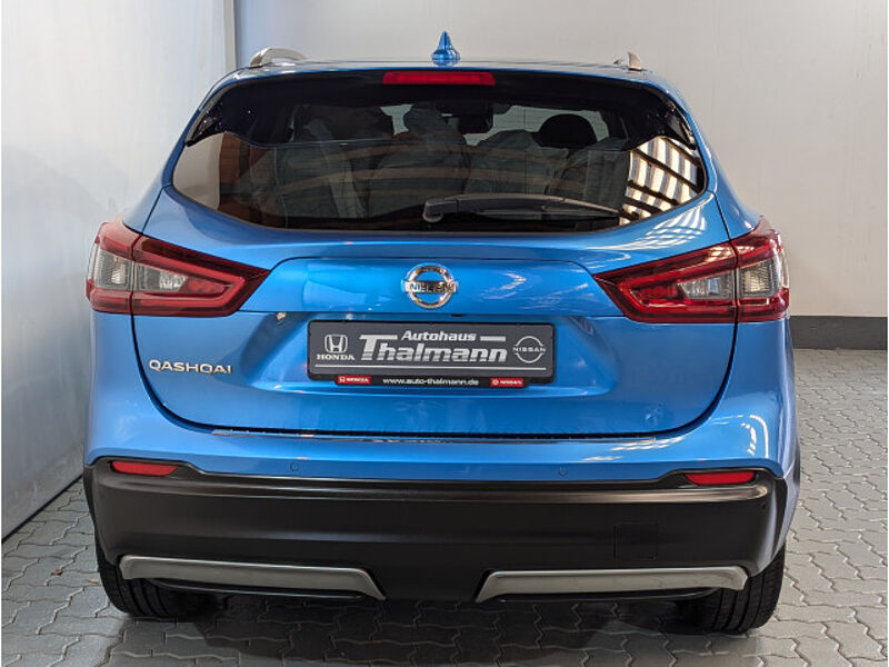 Nissan Qashqai 1.3 DIG-T N-Connecta Panorama-Dach