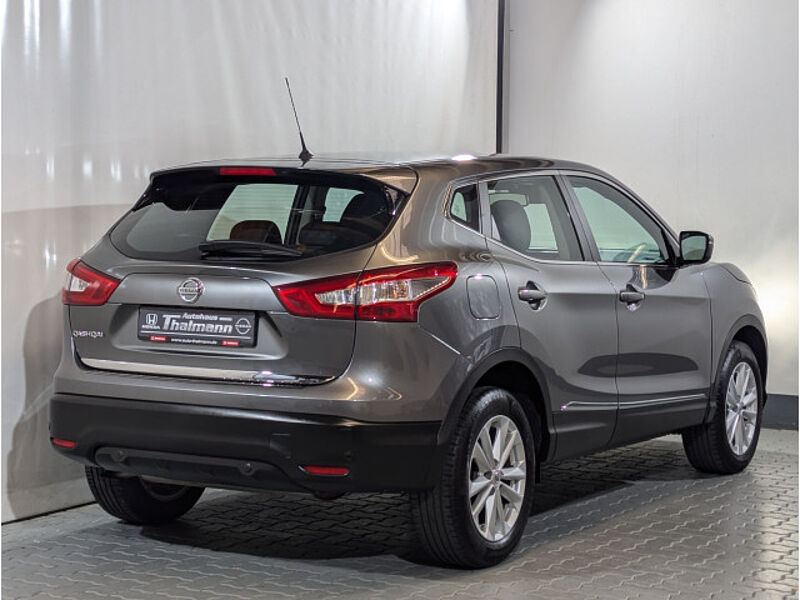 Nissan Qashqai 1.2 DIG-T Acenta I Navi I Scheckheft gepflegt