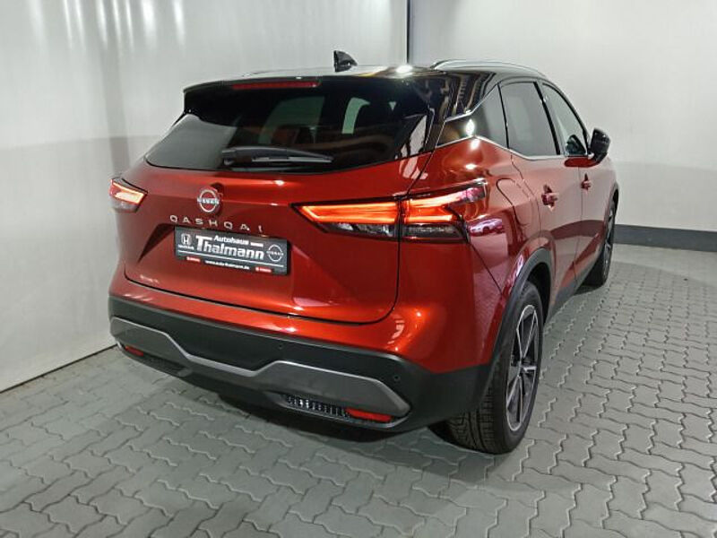 Nissan Qashqai 1.3 DIG-T Tekna, Design, Bose, Allwetterreifen